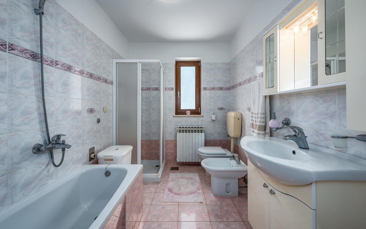 Villa Krizanci Žminj Eksteriør billede